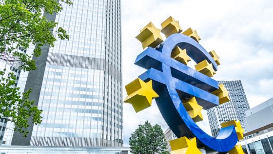 Euro symbol sculpture in front of ECB building